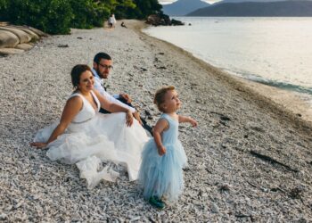This 2-Year-Old Boy Wore Beautiful Dress To His Parents’ Wedding